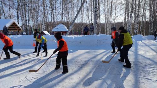 На удалённых от Тобольска территориях моего округа в Жуковке и в доме отдыха немного возможностей для интересного и полезного досуга. 06 На удалённых от Тобольска территориях моего округа в Жуковке и в доме отдыха немного возможностей для интересного и полезного досуга. 06