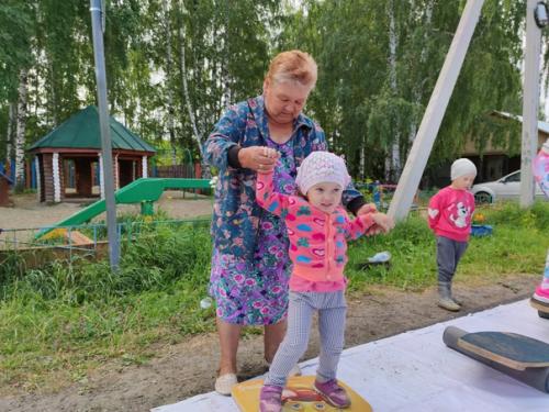 На удалённых от Тобольска территориях моего округа в Жуковке и в доме отдыха немного возможностей для интересного и полезного досуга. 01 На удалённых от Тобольска территориях моего округа в Жуковке и в доме отдыха немного возможностей для интересного и полезного досуга. 01