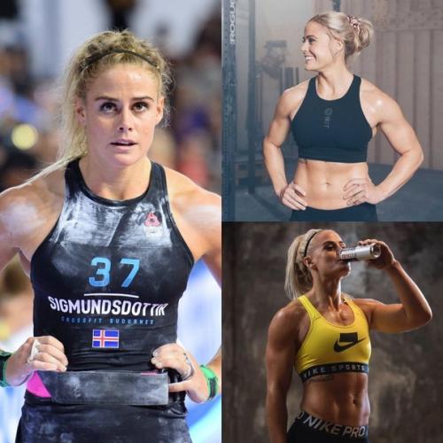 Sara Sigmundsdottir в купальнике