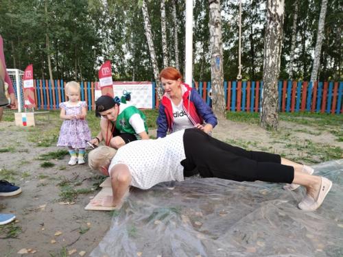 На удалённых от Тобольска территориях моего округа в Жуковке и в доме отдыха немного возможностей для интересного и полезного досуга. 04 На удалённых от Тобольска территориях моего округа в Жуковке и в доме отдыха немного возможностей для интересного и полезного досуга. 04