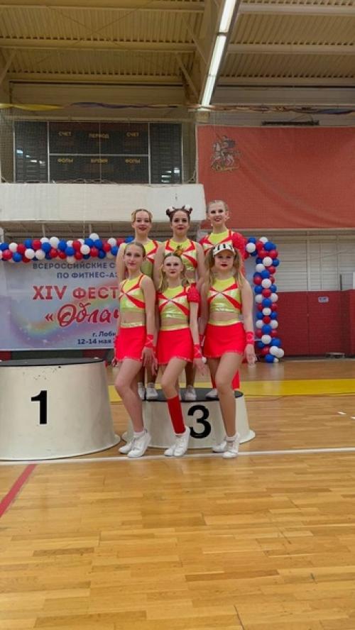 Буквально только вчера прошли соревнования по фитнес - аэробике в Лобне! 04