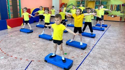 В доу 143 корпус 1 продолжается реализация муниципального проекта Первый шаг в Фитнес Класс. 01