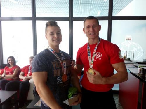 В субботу состоялось подведение итогов весеннего соревновательного сезона по бодибилдингу и фитнесу и награждение нашей самой лучшей команды? 09