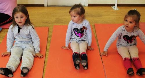 На встречах клуба молодой семьи не бывает скучно! 05