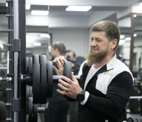 Перед ифтаром полтора часа провёл в фитнес - центре. 02 Перед ифтаром полтора часа провёл в фитнес - центре. 02