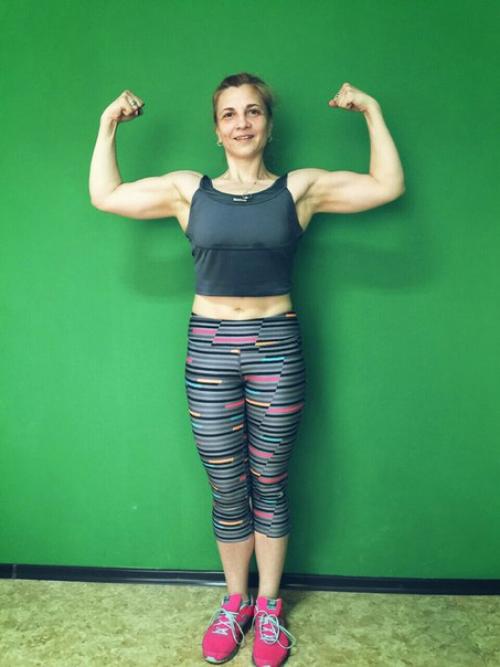 8 месяцев назад мы начали тренироваться с одной из моих клиенток. 3. 02