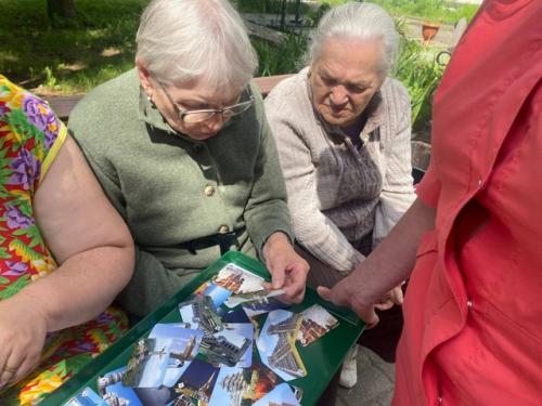 Нейробику на свежем воздухе Яркие дни провели в тамбовском доме - интернате. 06