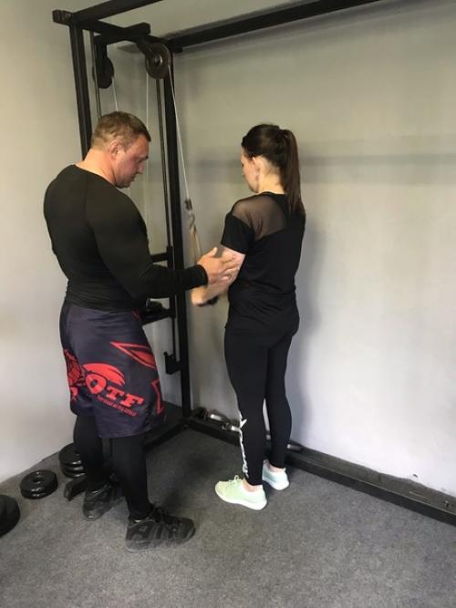 Праздничный день. Не повод тренировки прогуливать. 04