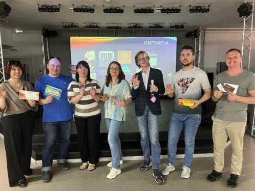 Мы благодарим за поддержку наших дорогих партнеров: 03