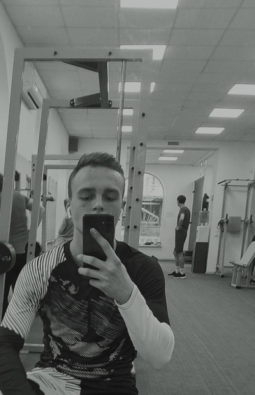 Дорогие и любимые гости - вы сердце нашего фитнес-клуба, которое каждый день бешено стучит. 08