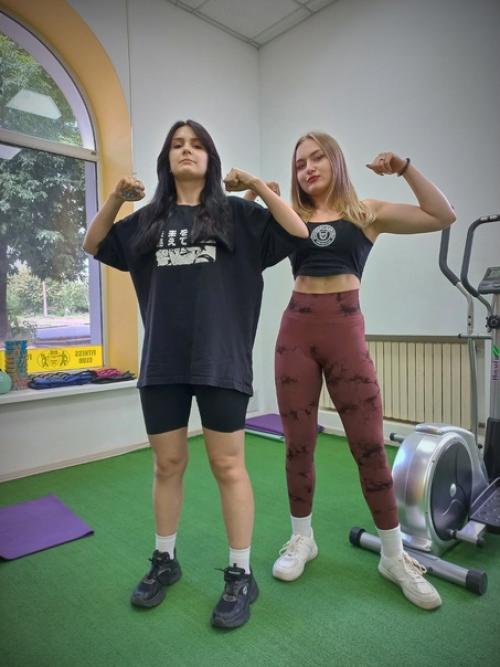 Дорогие и любимые гости - вы сердце нашего фитнес-клуба, которое каждый день бешено стучит. 02