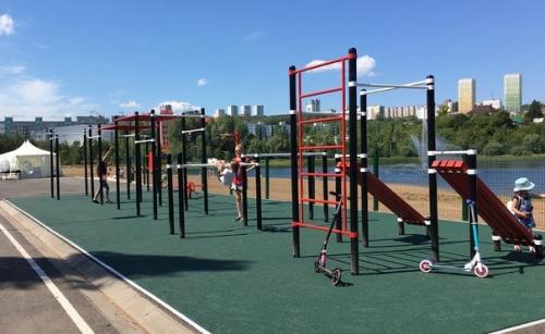 Фитнес - зал в Open air: октябрьцев ждет комплекс уличных тренажеров в парке Кашкадан. 01 Фитнес - зал в Open air: октябрьцев ждет комплекс уличных тренажеров в парке Кашкадан. 01