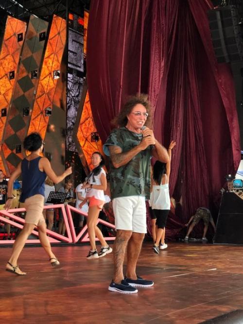 Валерий Леонтьев жену в Москву перевез. 02