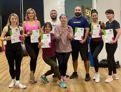 Всем привет, дядя слава на связи! 01