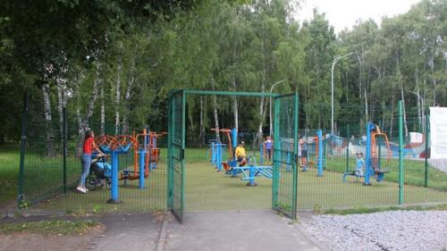 Турники, брусья и уличные тренажеры: в каких городских зонах отдыха оборудованы современные спортивные площадки. 06 Турники, брусья и уличные тренажеры: в каких городских зонах отдыха оборудованы современные спортивные площадки. 06