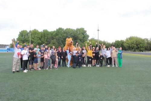 В Шарыпово полицейские и общественники Зарядку со Стражем Порядка провели. 09 В Шарыпово полицейские и общественники Зарядку со Стражем Порядка провели. 09