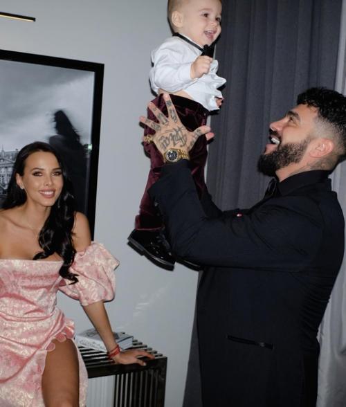 Сыну Тимати и Анастасии Решетовой уже годик. 05