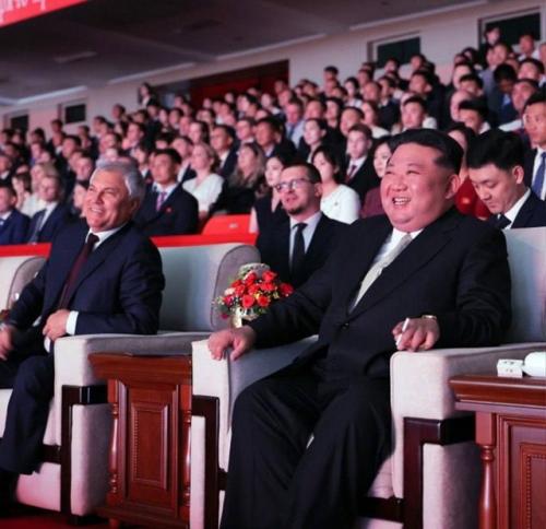 Эпизод 462.  Встанем в Пхеньяне. 01