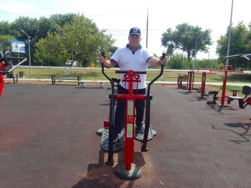 Энгельское местное отделение лдпр с удовольствием отметили день физкультурника! 01