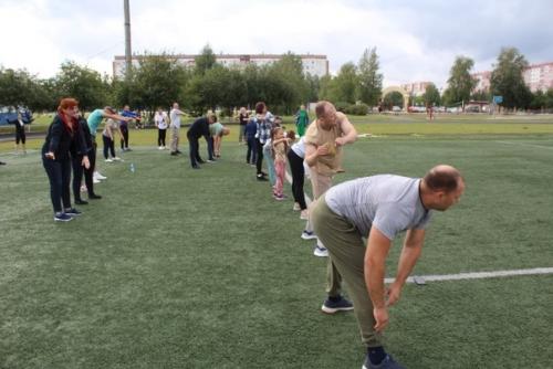 В Шарыпово полицейские и общественники Зарядку со Стражем Порядка провели. 07 В Шарыпово полицейские и общественники Зарядку со Стражем Порядка провели. 07