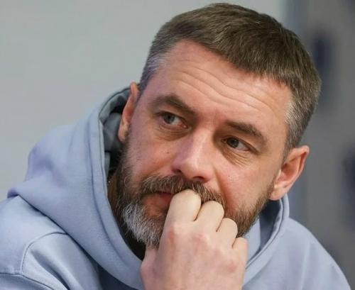 Я Полюбил Наталью: Антон Батырев закрутил роман после развода с четвертой женой. 01