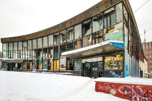 Еще один типовой ленинградский кинотеатр к сносу готовится. 06