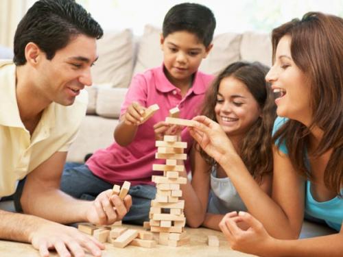 Во что поиграть с детьми разного возраста дома в холода и непогоду? 03