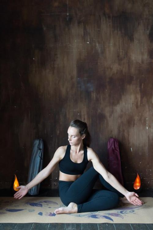 ? 10. Вещей, которые вам необходимо знать о ковриках для йоги? 03 ? 10. Вещей, которые вам необходимо знать о ковриках для йоги? 03