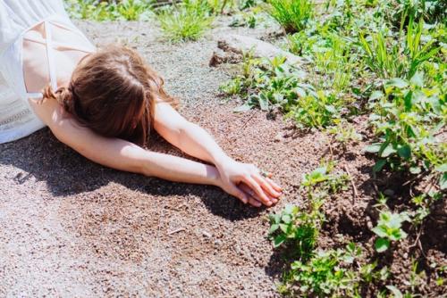 Любая женщина женственна и красива, если она в ладу с собой и слышит себя. 02