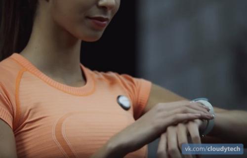 Фитнес - трекер будет собирать показания с помощью умной одежды. 01