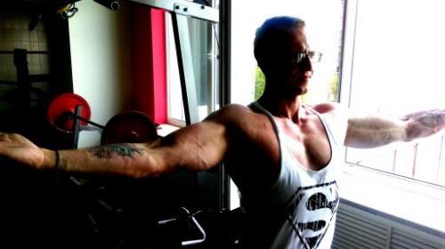 Приглашаю на персональные тренировки в фитнес-клуб,, титан'? 01