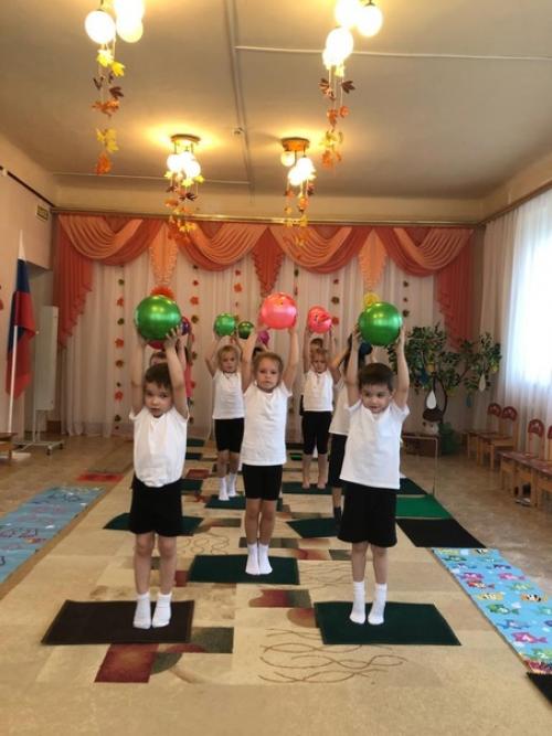 В мбоу номер 8 Яблонька возобновил свою работу кружок дополнительного образования детский фитнес. 01