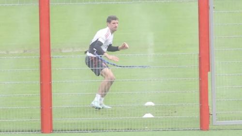 Bild: индивидуальная тренировка Томаса Мюллера! 01 Bild: индивидуальная тренировка Томаса Мюллера! 01