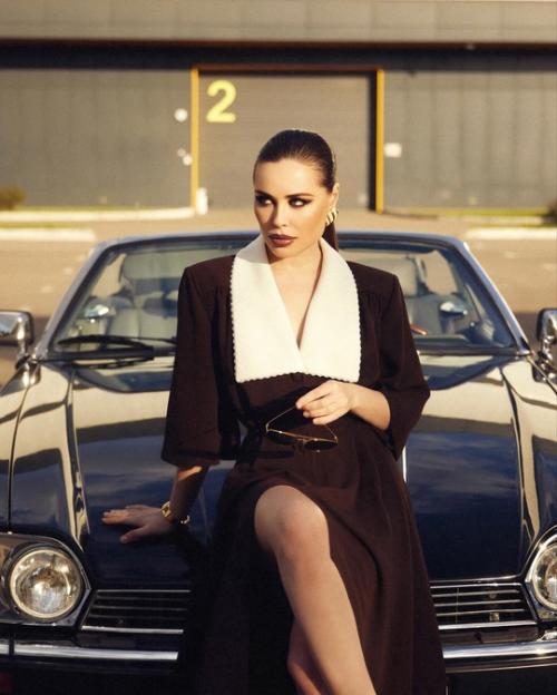 Звезде Уральских Пельменей Юлии Михалковой исполнился 41 год, и она выглядит отлично. 01