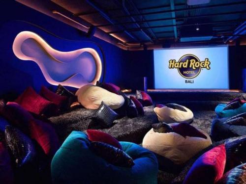 Необычный отель: Hard Rock Hotel Bali 4* (Индонезия, о. Бали, кута). 04