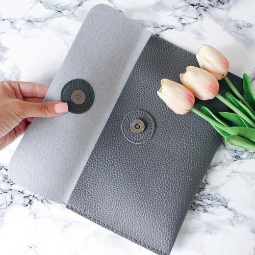 Набор из сумки и клатча. 05