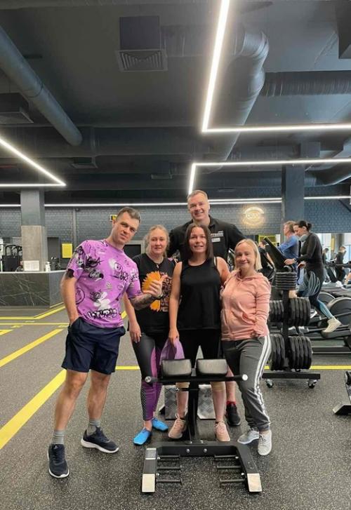 Таким образом, если честно, я всегда была далека от спорта (творческая личность, куда деваться. 03