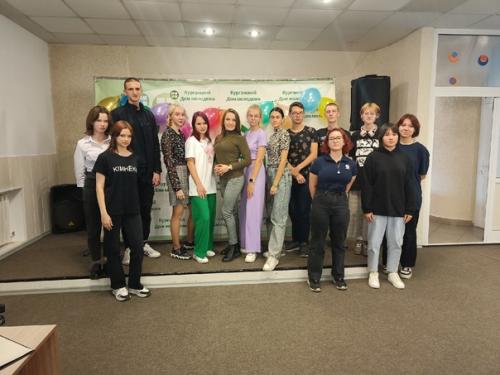 Вчера прошла встреча в Курганском Доме Молодежи со старшими школьниками. 02