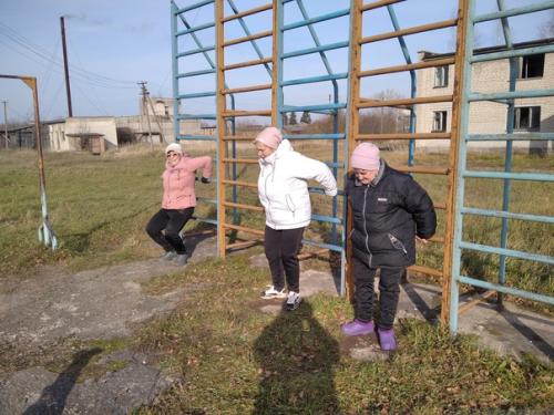 Спортчас.  Ничто так не укрепляет организм и не поднимает настроение, как занятие спортом. 03