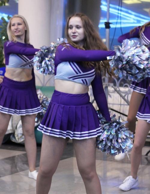 Те, кто зажигают на трибунах во время игр ХК Рязань. 06