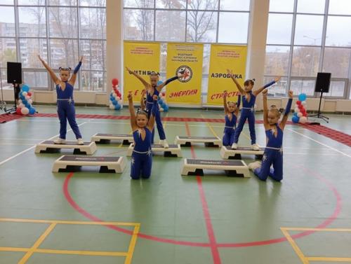 Фитнес - аэробика.   22 октября в г. Обнинске прошли областные соревнования по фитнес - аэробике. 03