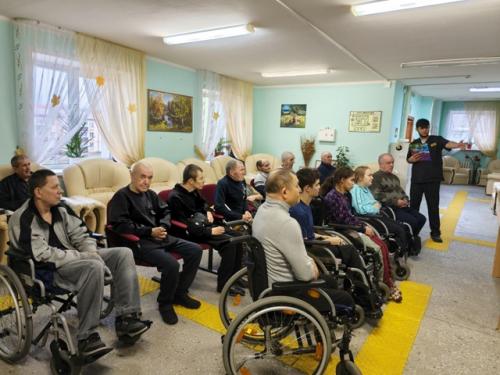 Инструктор - методист по АФК Ринат ипаров провел для подопечных спортивно - оздоровительную викторину. 01