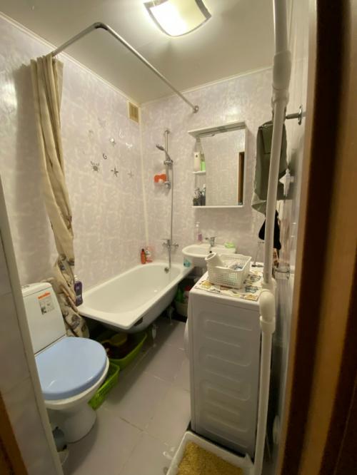 Продаю квартиру, - усть - кинельский, шоссейная 95, 3 этаж в 5 этажном доме, 44, 6 кв, сухая, теплая, не угловая. 06