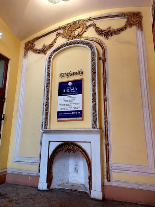 Санкт-петербург.  Парадный подъезд дома 6 по кузнечному переулку. 07