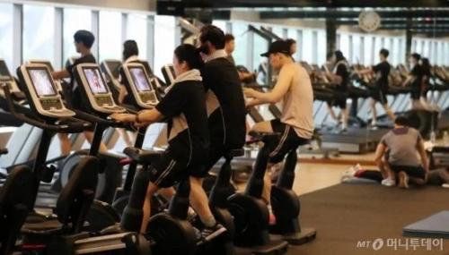 === Спорт действительно среди молодежи сейчас популярен. 04 === Спорт действительно среди молодежи сейчас популярен. 04