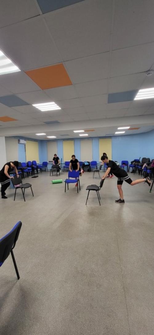 Каждый, кто старается сбросить вес, ищет наиболее быстрые и эффективные способы сжигания лишнего жира. 02