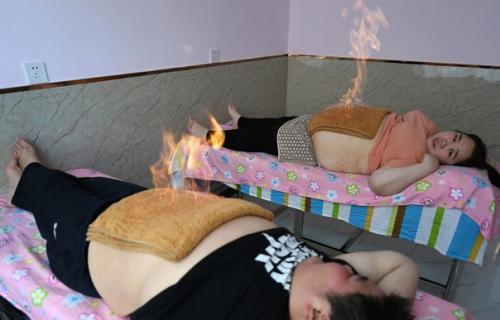 Линь Юэ и его супруга Дэн Ян официально зарегистрированы как самая тяжелая пара на земле. 06 Линь Юэ и его супруга Дэн Ян официально зарегистрированы как самая тяжелая пара на земле. 06