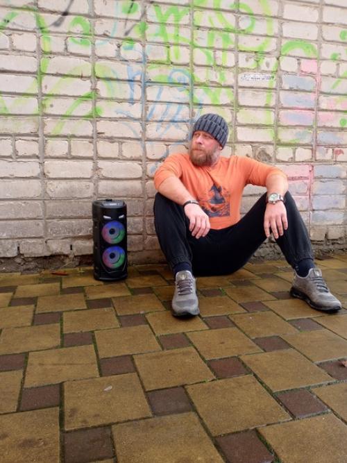 Музыка для тренировки, в частности ритм музыки, способствует улучшению координации на опорно - двигательный аппарат. 01