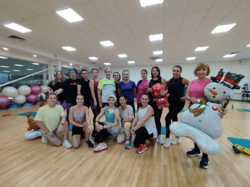 Все запланированные новогодние групповые тренировки отгремели! 04