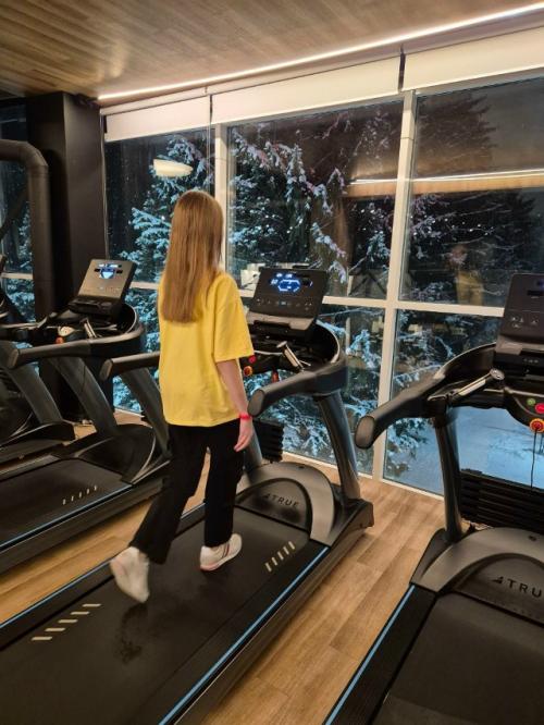 Деньздоровьягимназия 12. Учащиеся 7 Г класса активно и спортивно проводят последние дни уходящего года. 05